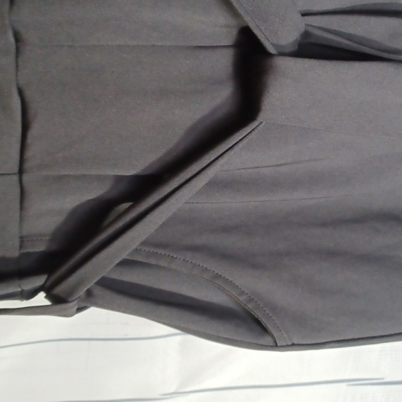 Strapless bodycon romper with pockets - Picture 4 of 8